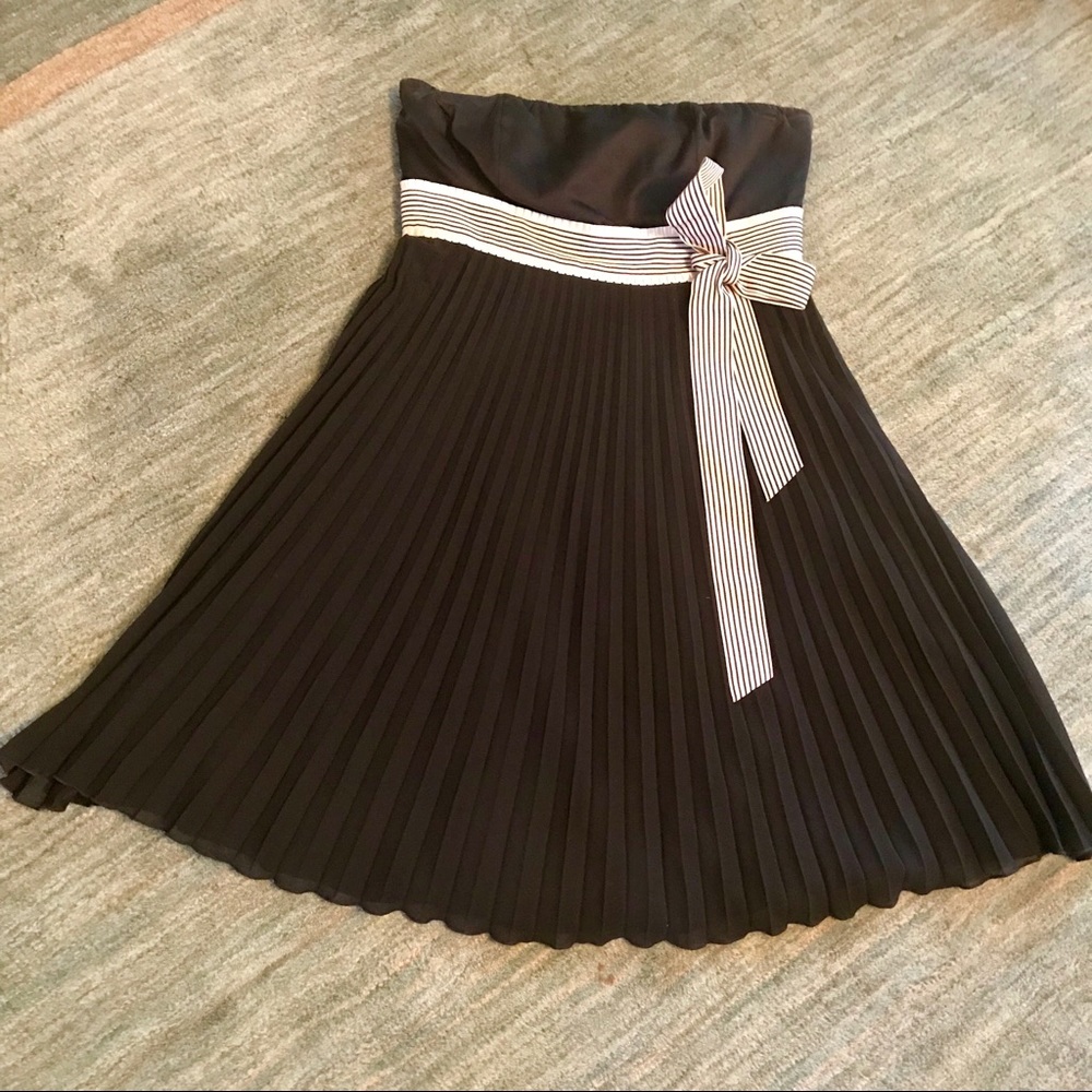 The Limited Dress, strapless, size 4